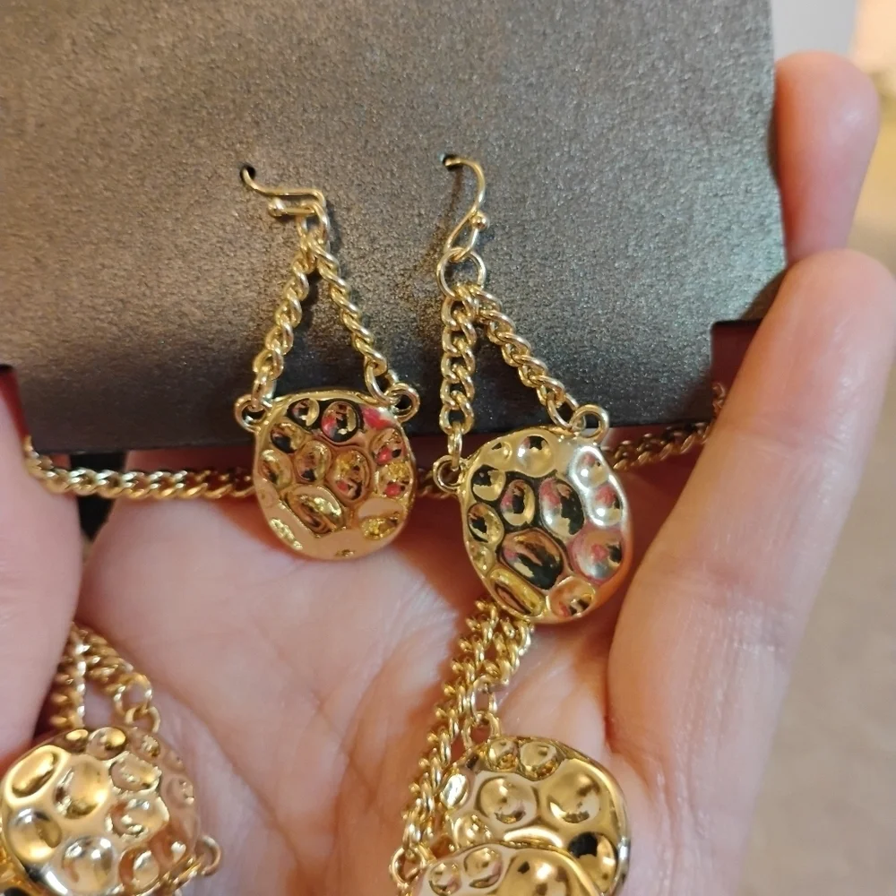 Bold elements Gold Tone Hammered Pendant Layered Necklace & Earrings‎